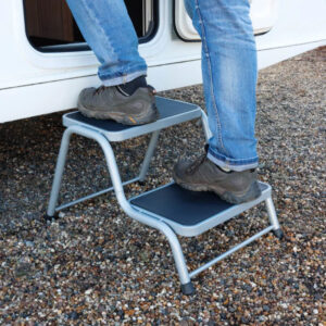 Streetwize Double Caravan Step SWTT110
